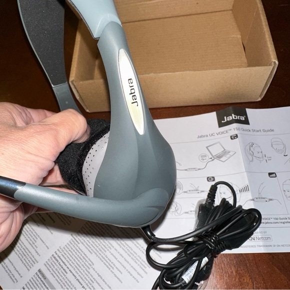 New Never Used Jabra UC Voice 150 Duo Corded Headband Headset Hands Free - Picture 7 of 14